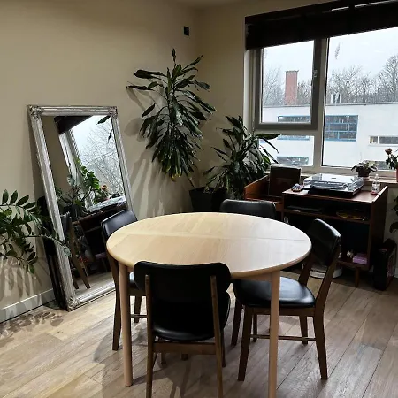 Cozy Stylish Home In Amsterdam 암스테르담